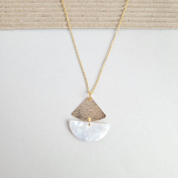 Ava Necklace - Pearl by Spiffy & Splendid