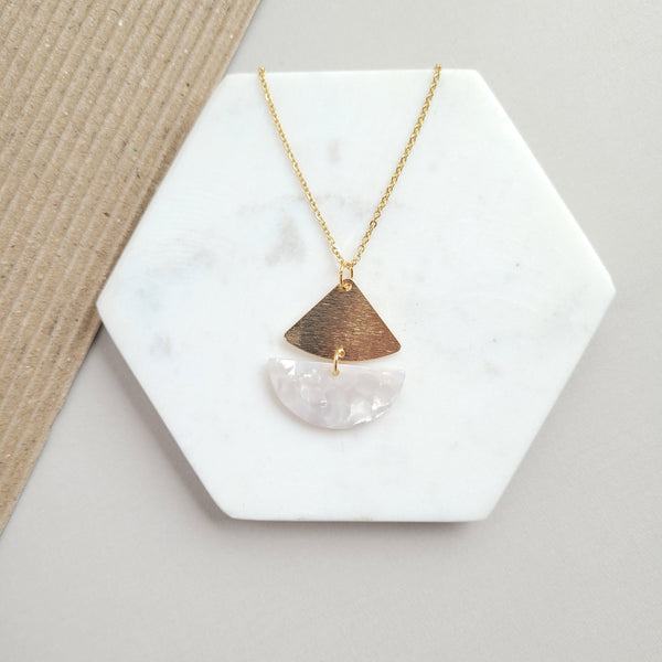 Ava Necklace - Pearl by Spiffy & Splendid