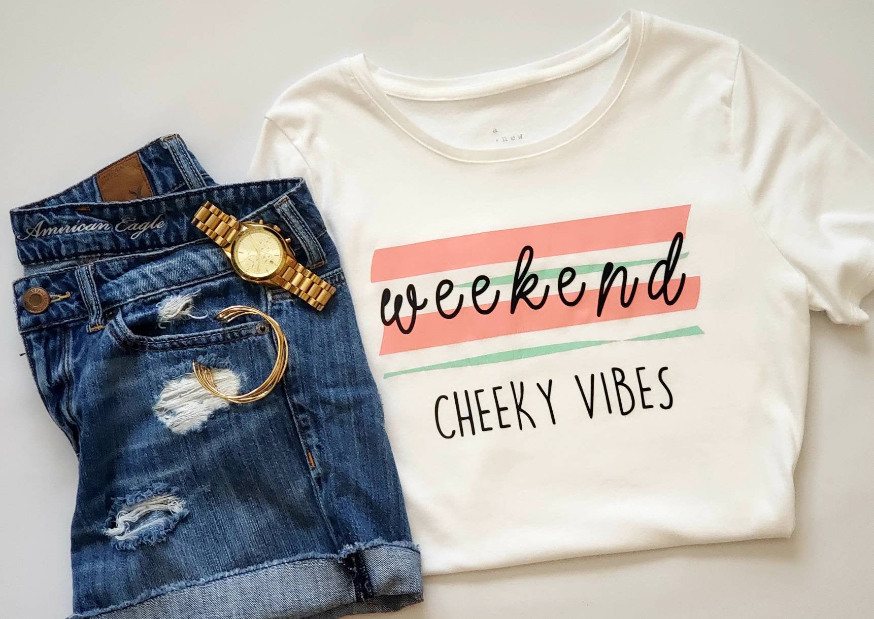 Weekend Cheeky Vibes. Positive Good Vibes. Peach and Mint Geometric Lines. The Cheeky Wink - The Cheeky Wink